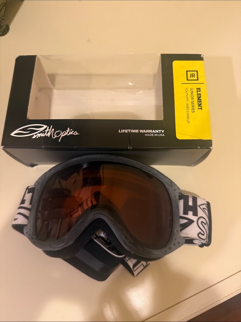 Smith Optics Gray Frame Ski Goggles with Brown Tinted Lens ( Junior Series )